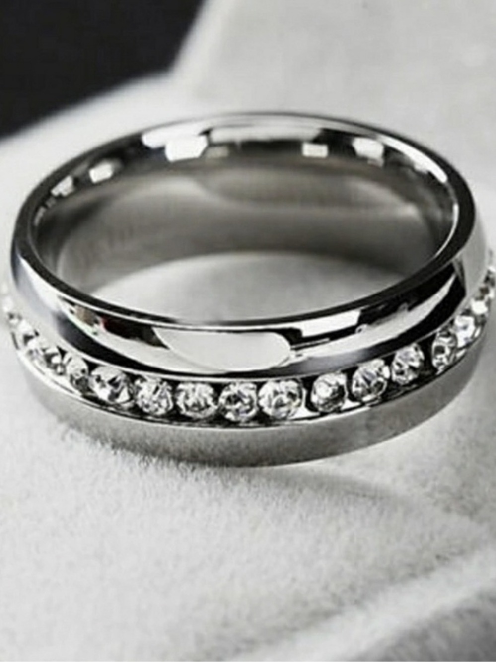 Silver Ring Wedding Engagement Single Row Zircon bridal band ring - Nwt - Picture 1 of 7